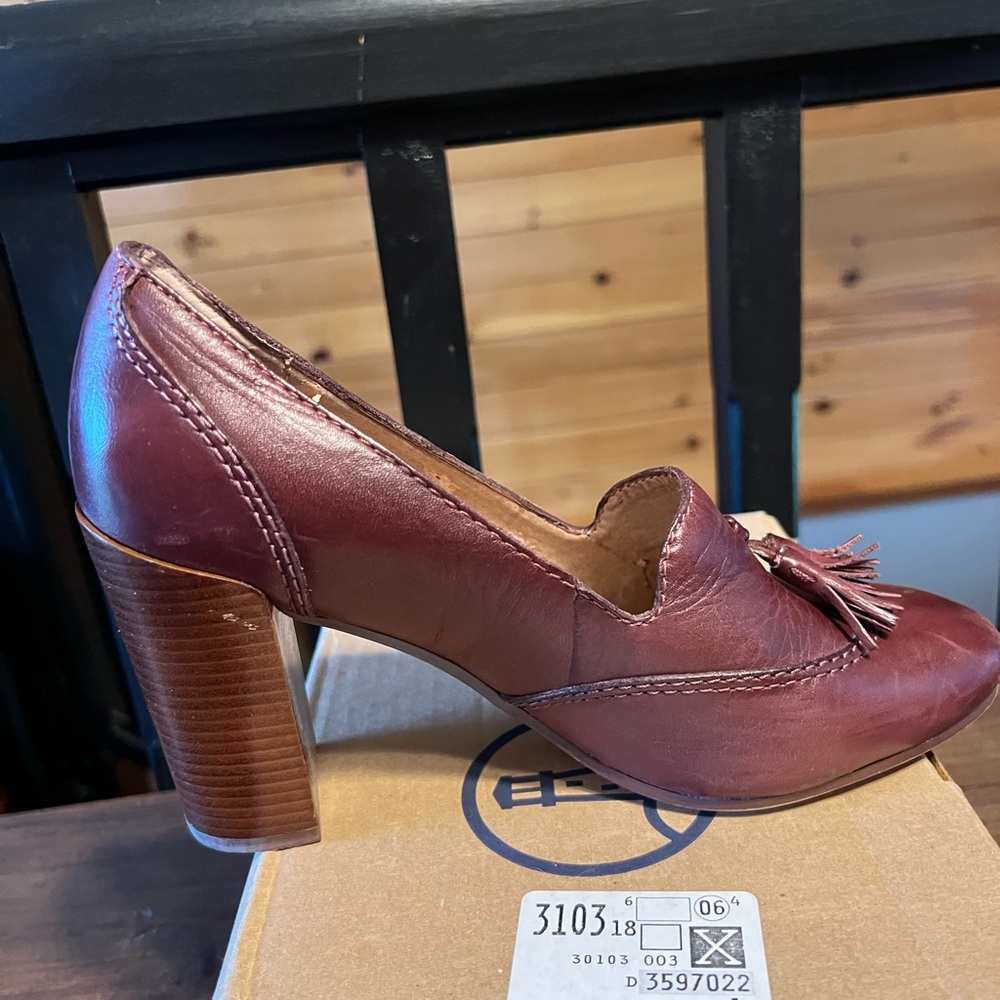 Lands End leather shoe burgundy